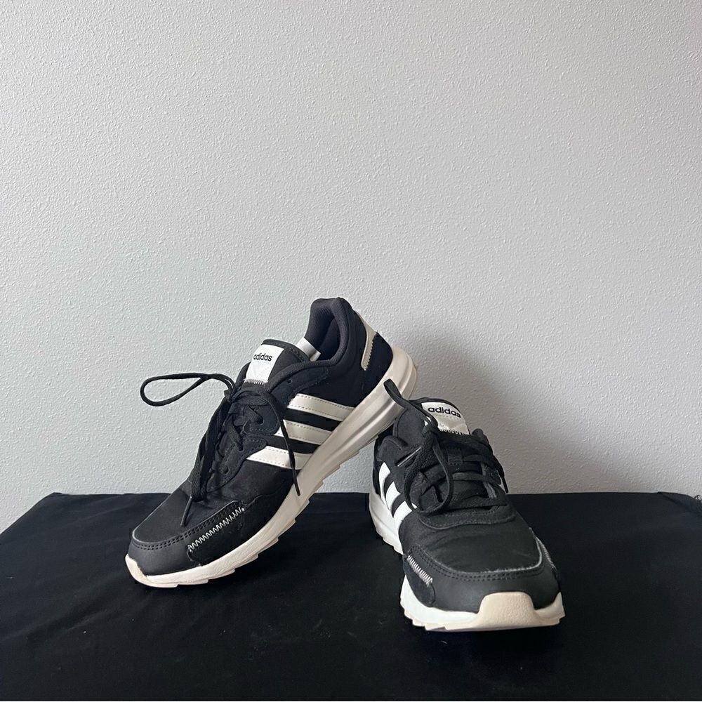 Adidas Retrorun Running Sneaker Shoes Size 8